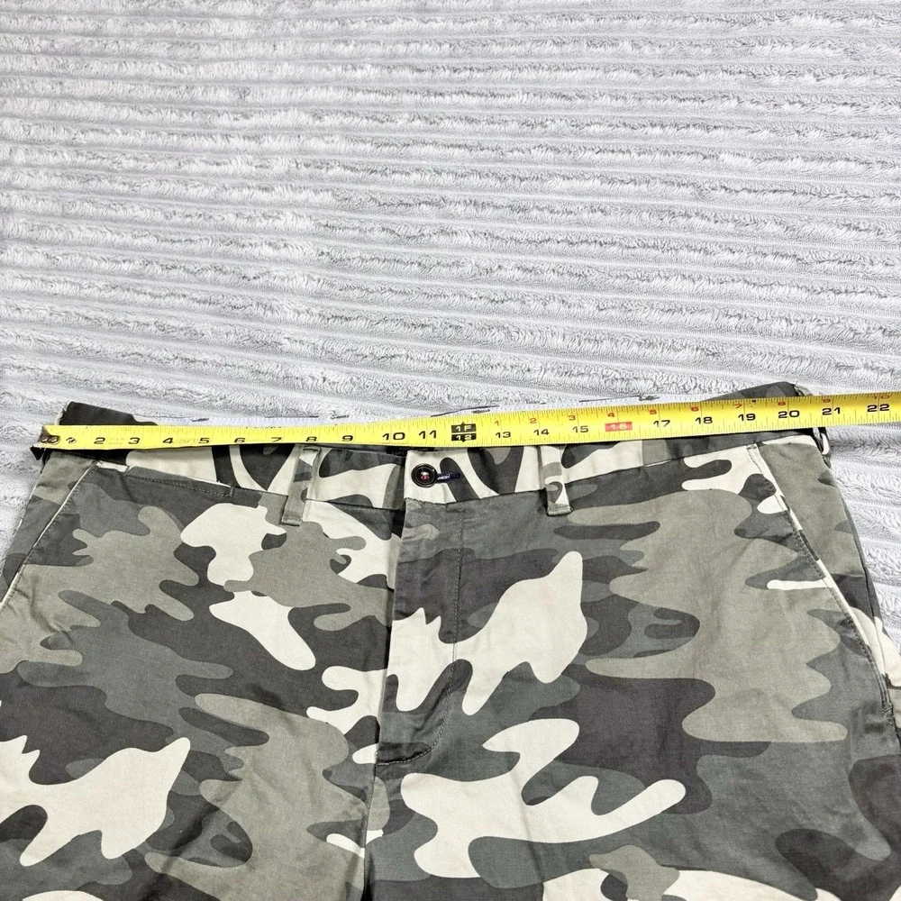 Tommy Hilfiger Camouflage Pants Mens 40x30 Green Camo Flat Front‎ Custom Fit